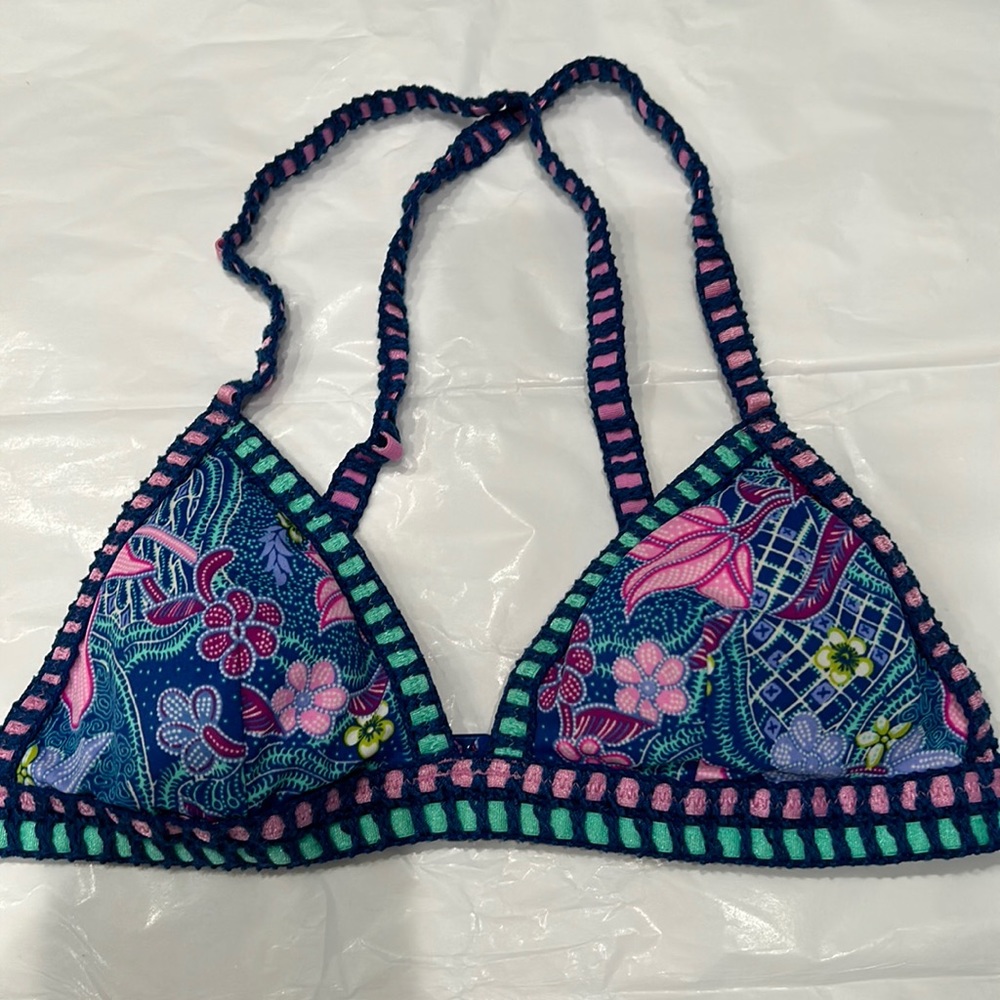 Victoria’s Secret bikini top